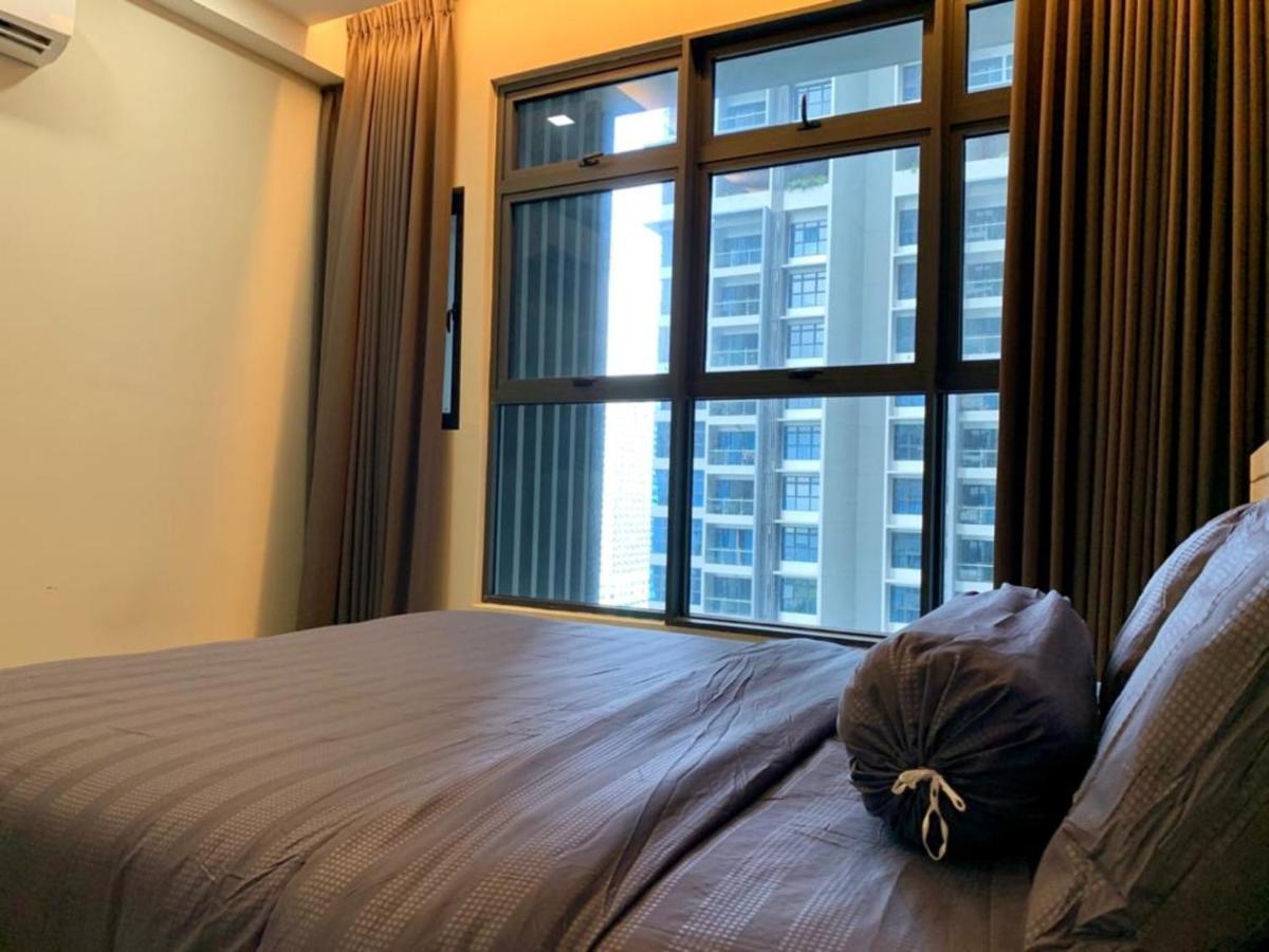 Atlantis - Kota Laksamana -- Pool View -- 2- 6 Pax Apartment